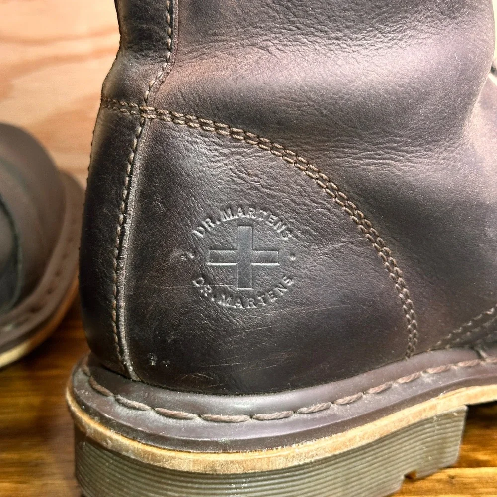 Dr. Martens Pier Dark Brown Leather Cap Toe Combat Boots Mens 11 Lace Up Rugged
